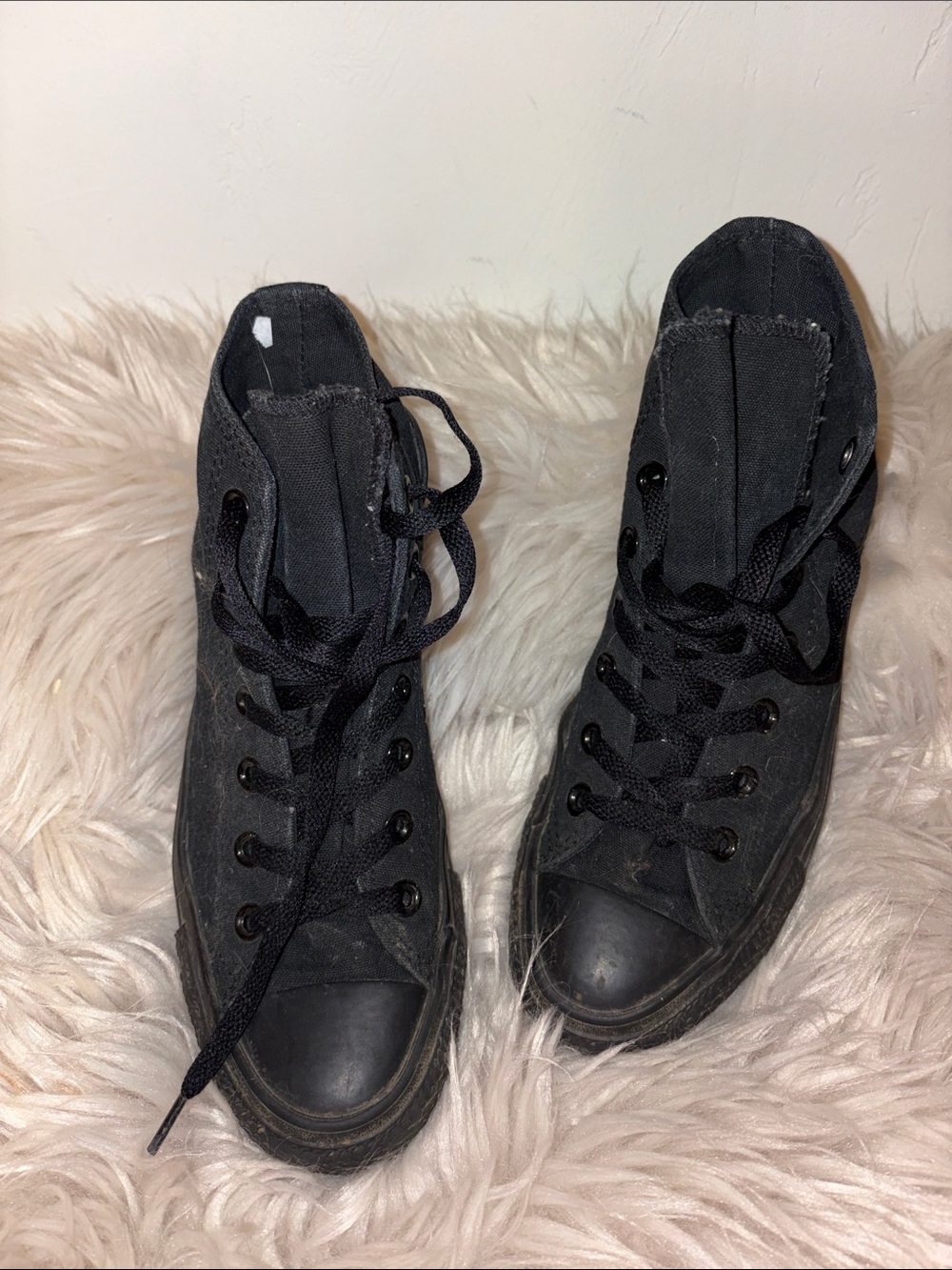 Classic Black High-Top Converse Sneakers - Men